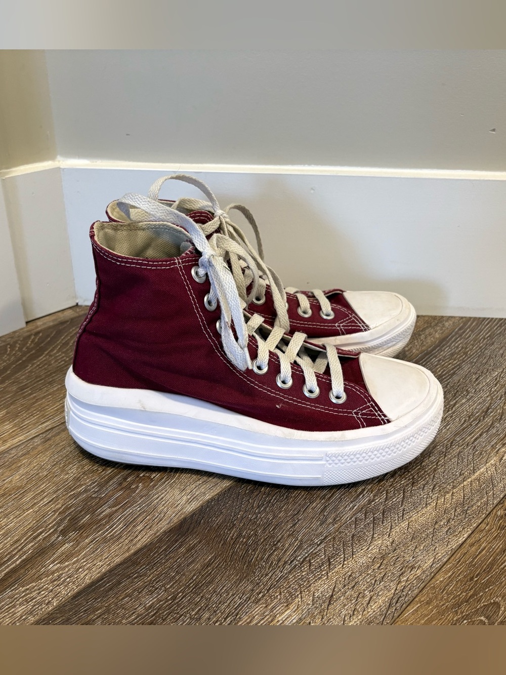 Converse Women's Chuck Taylor All Star Move Platform High Tops. Sz 7
